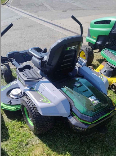 *SPECIAL OFFER* DEMO MODEL EGO ZT5201E-L 132CM Z6 ZERO TURN RIDING MOWER