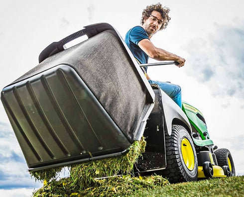 John Deere X167R Ride on Mower