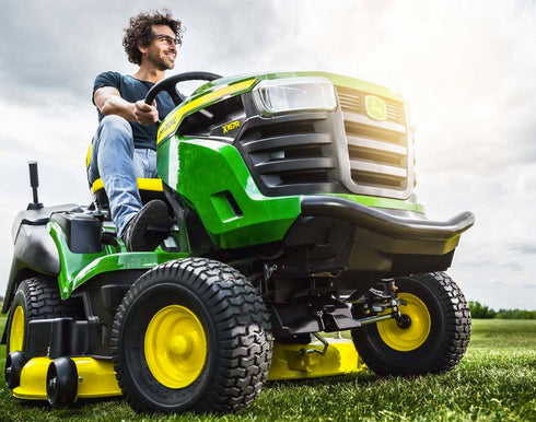 John Deere X167R Ride on Mower